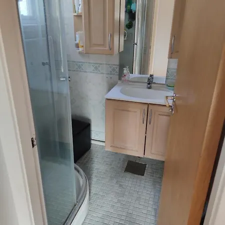 Guest In Private House * 奥勒松